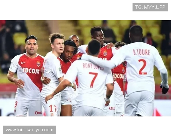 比萨球迷不满球队十七轮不胜，主场氛围恐影响球员心态