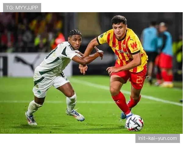 独家专访朗斯队长：谈论球队的团队精神与对下赛季欧战资格的渴望